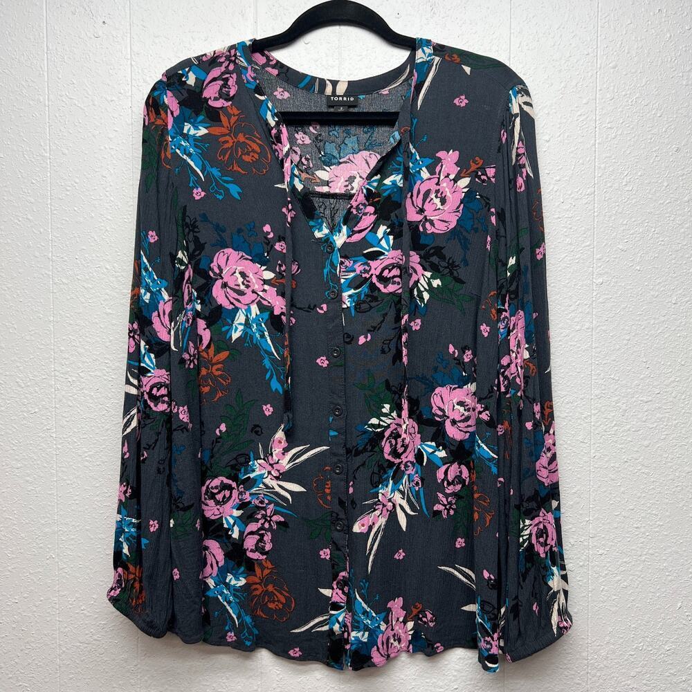 Torrid Dark Floral Button Front Womens Top 2X Career Workwear Office Party Event